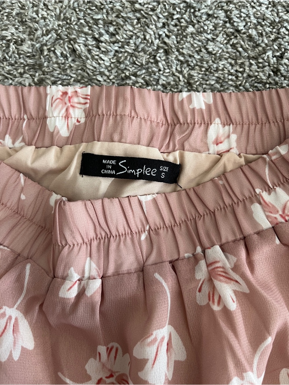 3/$12 SHEIN Lined Pink Ruffle Floral Mini Skirt - Picture 4 of 4